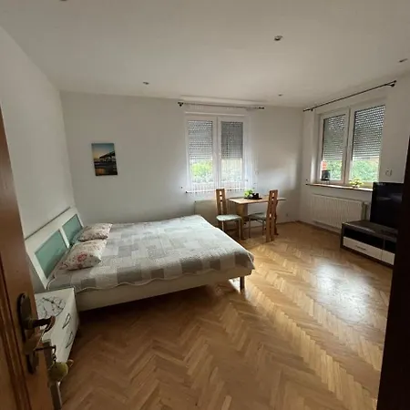 Czerwony Kamien Rubin Alloggio in famiglia Sianozety